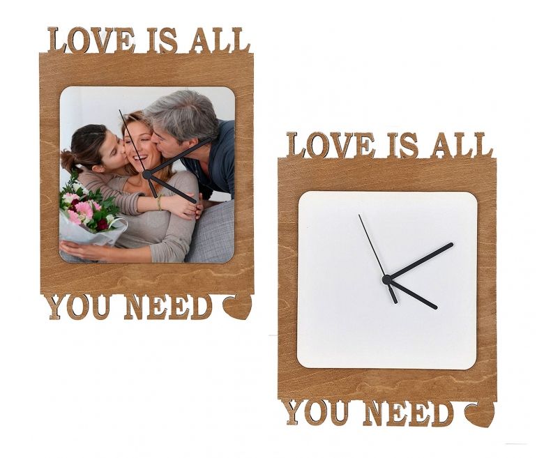 Reloj love de madera personalizado